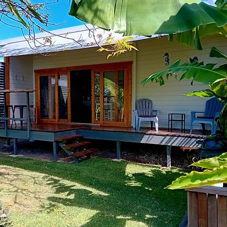 Kapok Flower Entire Studio Horseshoe Bay Exterior photo